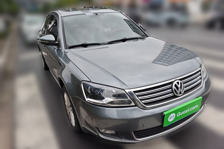 Used Volkswagen Passat 2011 1.8T Automatic Luxury Model Front Right 45 Deg