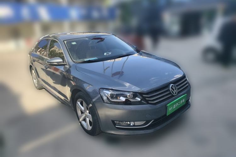 Used Volkswagen Passat 2011 1.8TSI DSG Prestige Edition Front Right 45 Deg