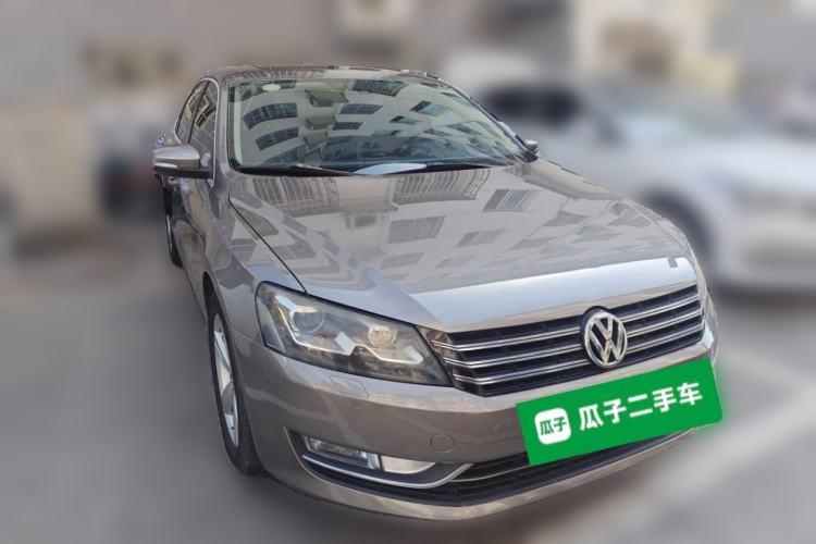 Used Volkswagen Passat 2011 1.8TSI DSG Prestige Edition Front Right 45 Deg