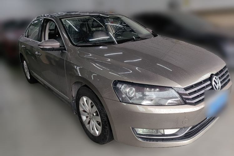 Used Volkswagen Passat 2011 1.8 TSI DSG Prestige Edition Front Right 45 Deg