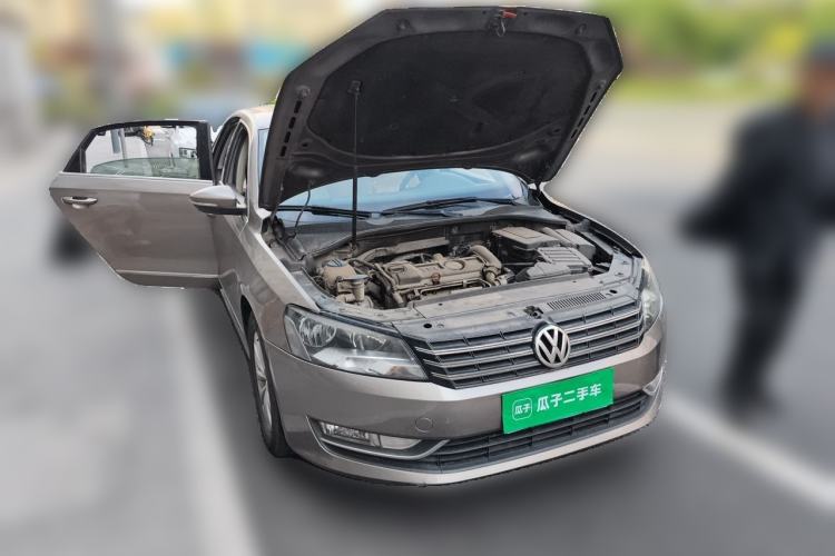 Used Volkswagen Passat 2011 1.4 TSI DSG Prestige Edition Front Right 45 Deg