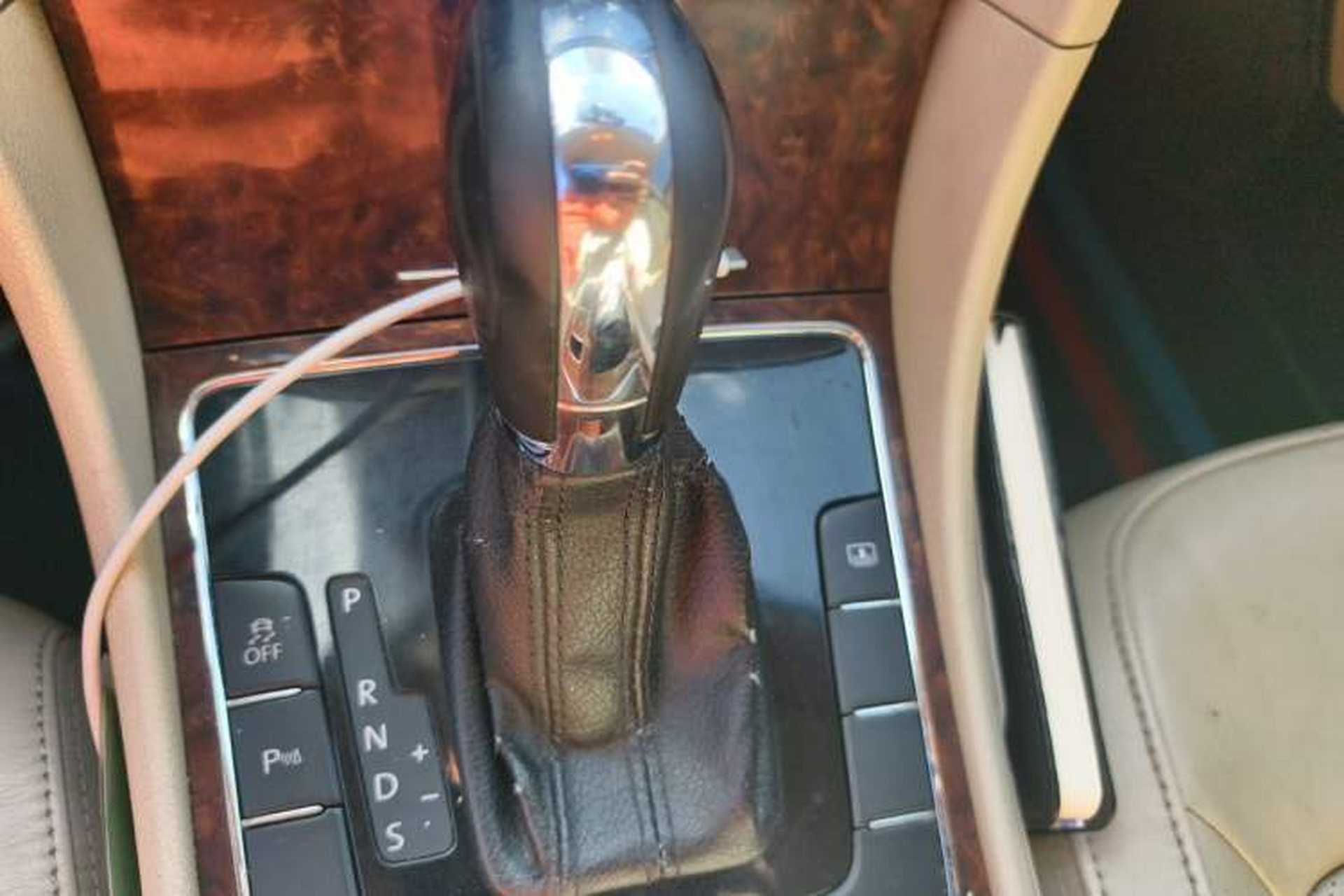 Used Volkswagen Passat 2011 1.8TSI DSG Prestige Edition Gear Lever