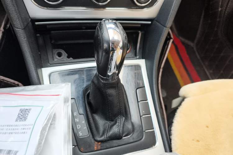 Used Volkswagen Passat 2011 1.4 TSI DSG Prestige Edition Gear Lever