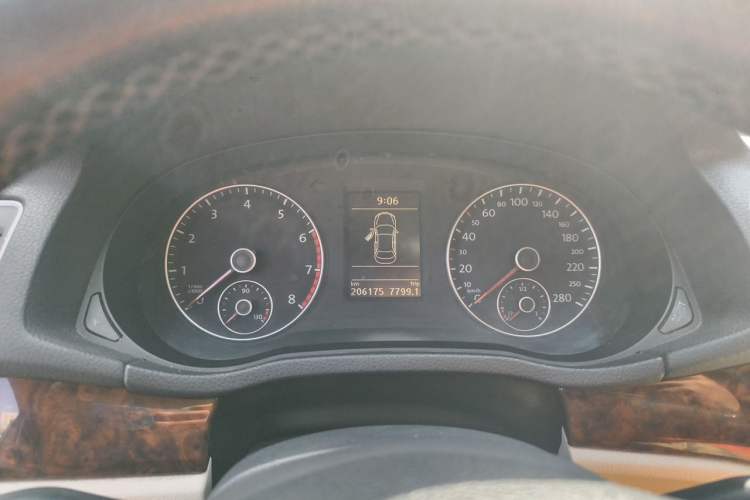 Used Volkswagen Passat 2011 1.8TSI DSG Prestige Edition Instrument Cluster