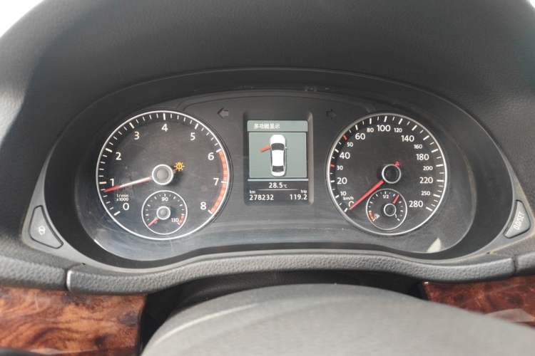 Used Volkswagen Passat 2011 1.8 TSI DSG Prestige Edition Instrument Cluster