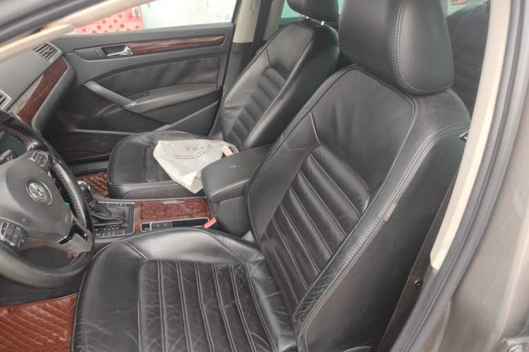Used Volkswagen Passat 2011 1.8 TSI DSG Prestige Edition Left Front Seat