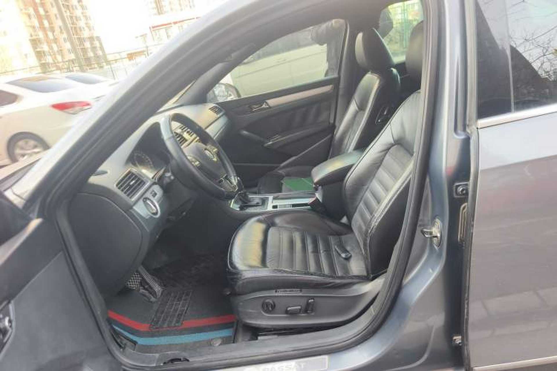 Used Volkswagen Passat 2011 2.0 TSI DSG Ultimate Edition Left Front Seat