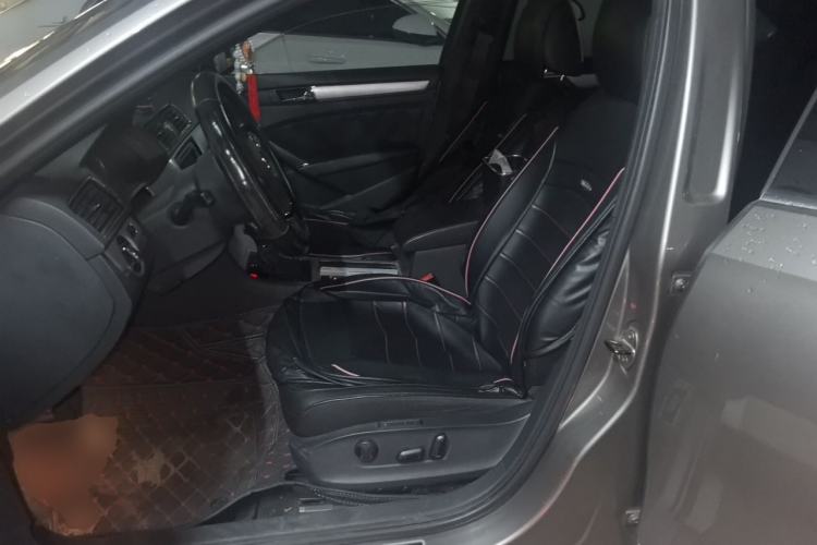 Used Volkswagen Passat 2011 2.0 TSI DSG Ultimate Edition Left Front Seat