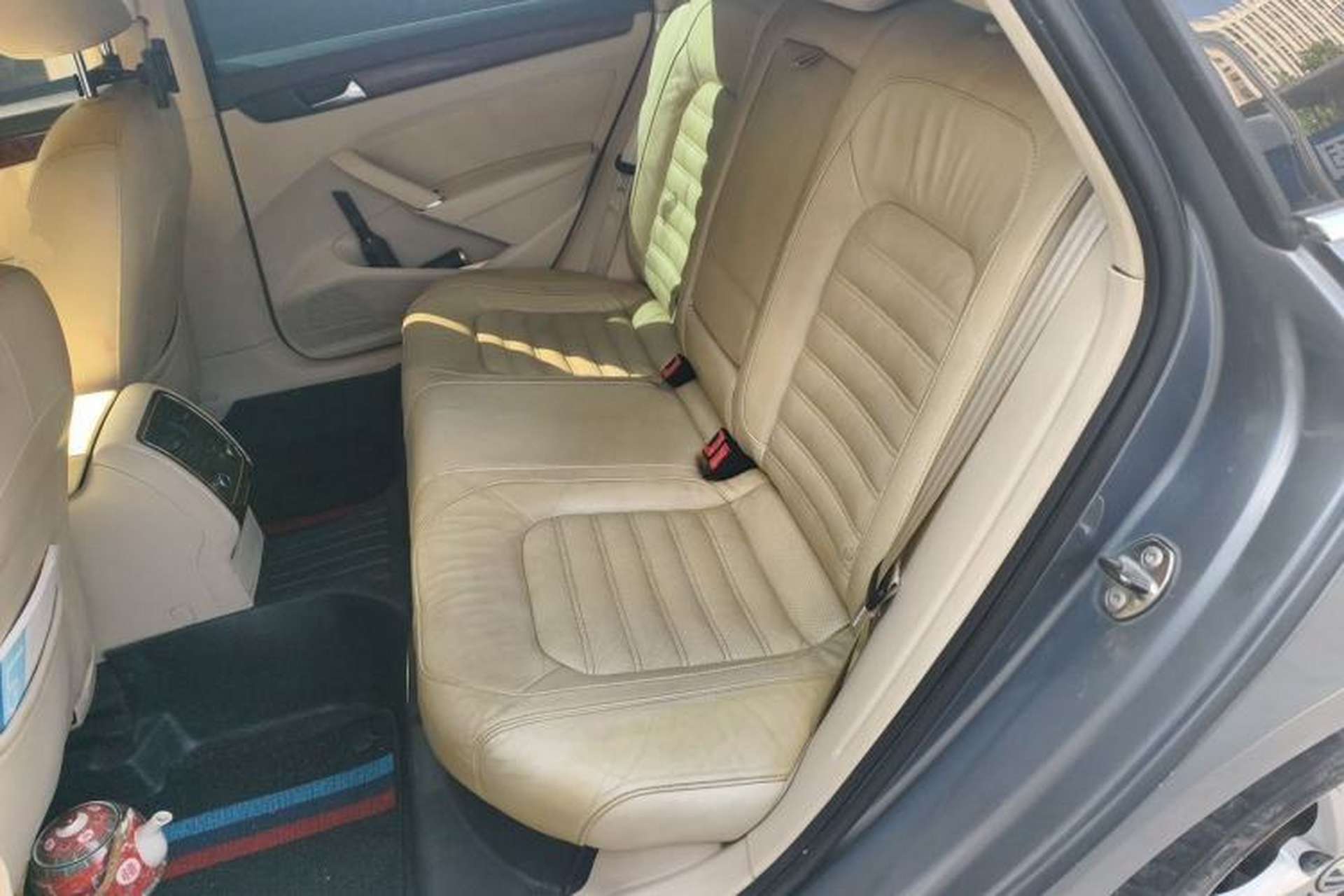Used Volkswagen Passat 2011 1.8TSI DSG Prestige Edition Left Rear Seat