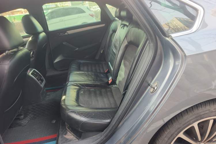 Used Volkswagen Passat 2011 2.0 TSI DSG Ultimate Edition Left Rear Seat
