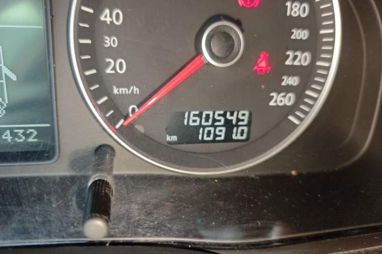 Used Volkswagen Passat 2011 1.8T Automatic Luxury Model Odometer Close Up