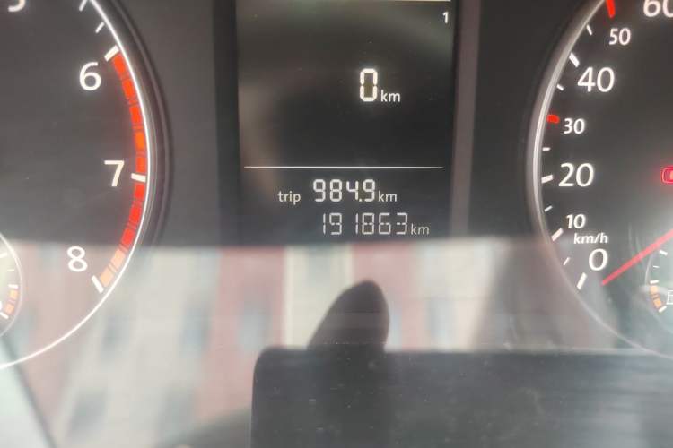 Used Volkswagen Passat 2011 1.8TSI Automatic Prestige Edition Odometer Close Up