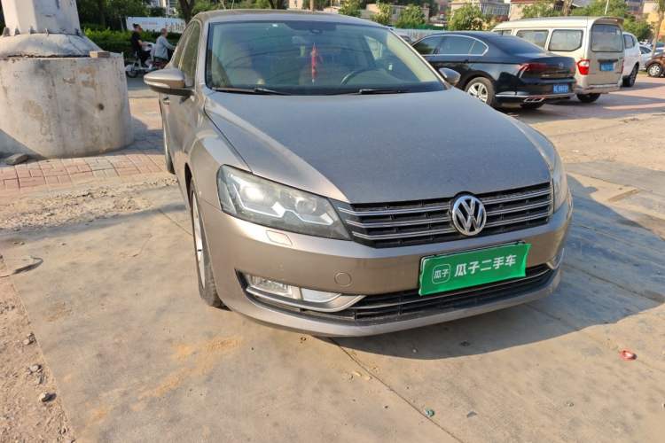 Used Volkswagen Passat 2011 1.8 TSI DSG Ultimate Edition Right Front Headlight