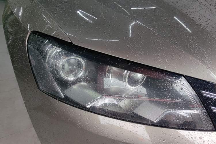 Used Volkswagen Passat 2011 1.8 TSI DSG Prestige Edition Right Front Headlight