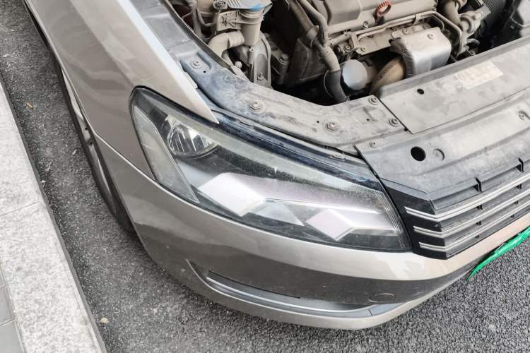 Used Volkswagen Passat 2011 1.4 TSI DSG Prestige Edition Right Front Headlight