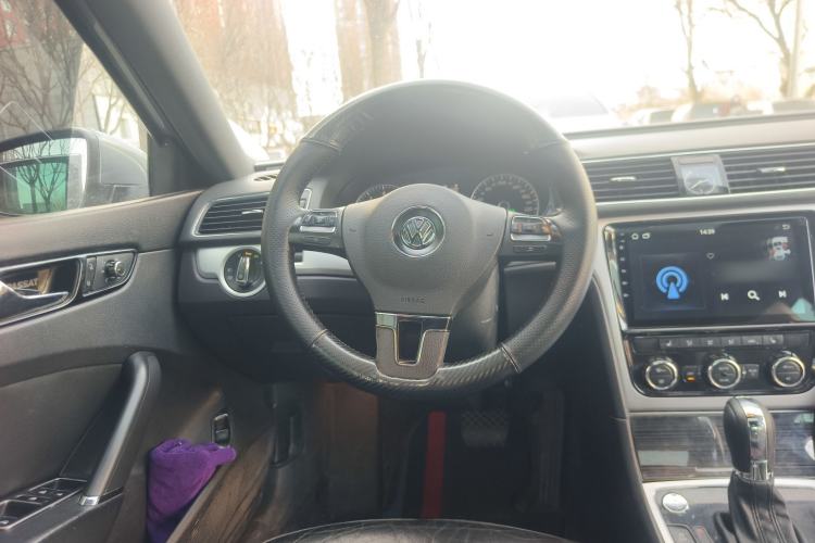 Used Volkswagen Passat 2011 2.0 TSI DSG Ultimate Edition Steering Wheel