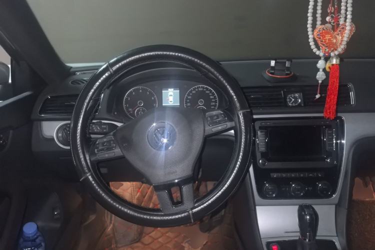 Used Volkswagen Passat 2011 2.0 TSI DSG Ultimate Edition Steering Wheel