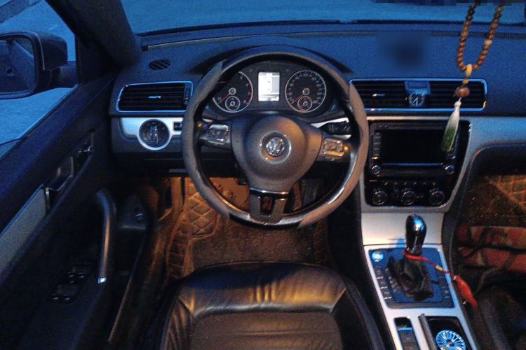 Used Volkswagen Passat 2011 3.0L V6 DSG Flagship Edition Steering Wheel