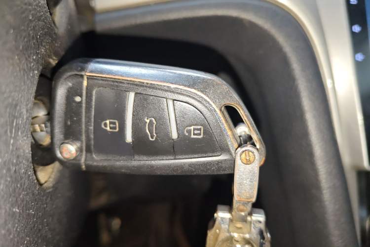 Used Volkswagen Passat 2011 1.8 TSI DSG Prestige Edition Vehicle Key