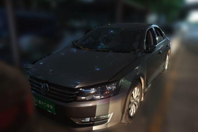 Ojetý Volkswagen Passat 2011 1.8 TSI DSG Prestige Edition
