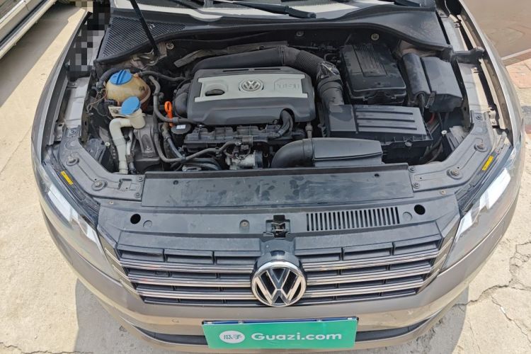 Used Volkswagen Passat 2011 1.8TSI DSG Prestige Edition Engine Bay