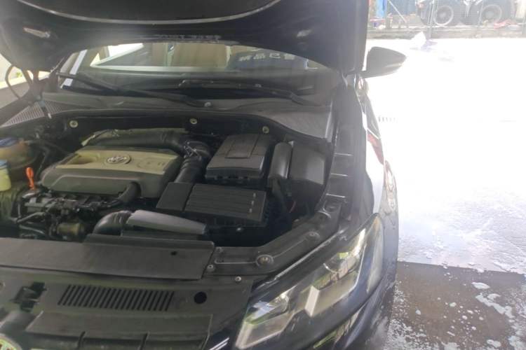 Used Volkswagen Passat 2011 2.0 TSI DSG Ultimate Edition Engine Bay Left