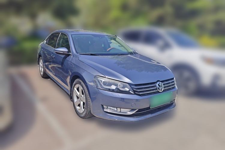 Used Volkswagen Passat 2011 1.8TSI DSG Prestige Edition Front Right 45 Deg