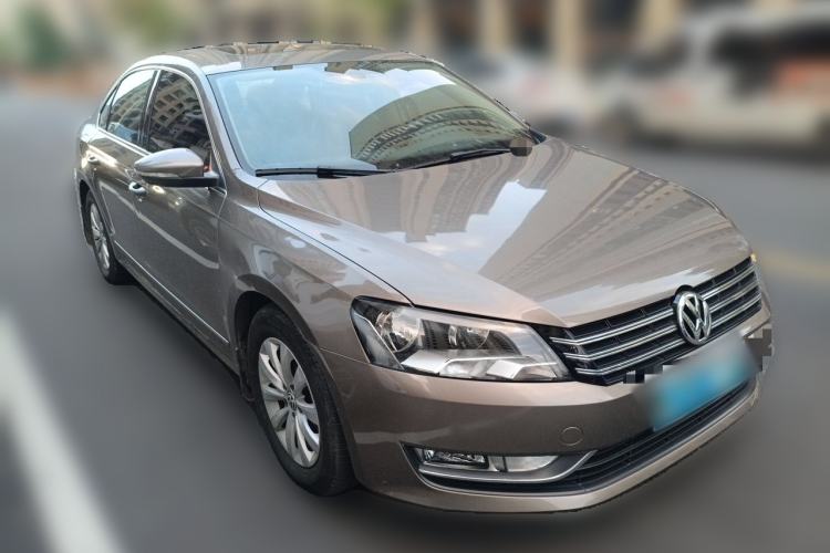 Used Volkswagen Passat 2011 1.8TSI Automatic Prestige Edition Front Right 45 Deg
