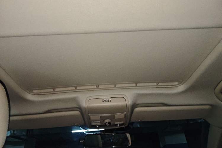 Used Volkswagen Passat 2011 1.8TSI DSG Prestige Edition Headliner