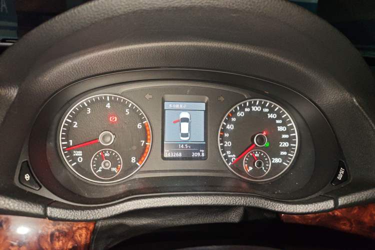 Used Volkswagen Passat 2011 1.8TSI DSG Prestige Edition Instrument Cluster