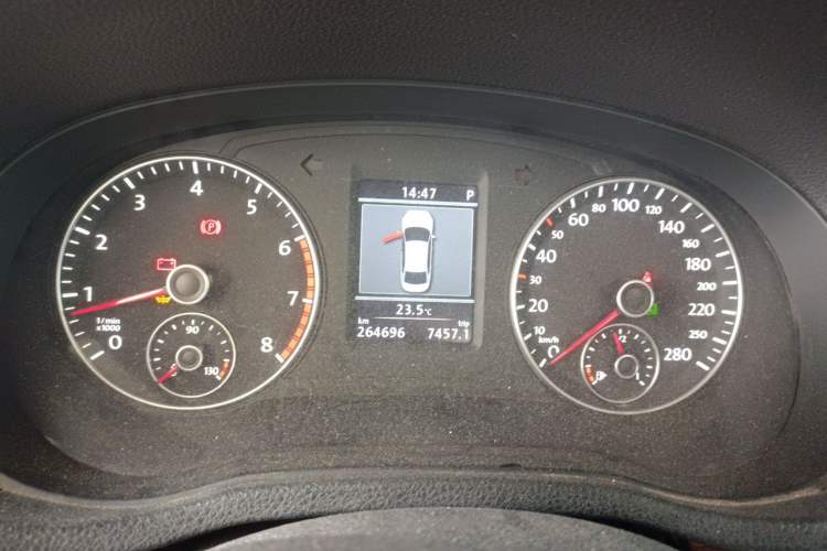 Used Volkswagen Passat 2011 2.0 TSI DSG Ultimate Edition Instrument Cluster