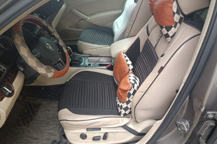 Used Volkswagen Passat 2011 2.0 TSI DSG Ultimate Edition Left Front Seat