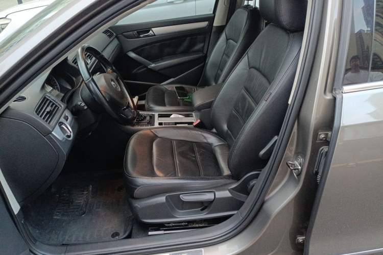 Used Volkswagen Passat 2011 1.8TSI Automatic Prestige Edition Left Front Seat