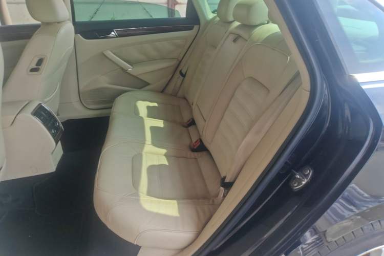 Used Volkswagen Passat 2011 2.0 TSI DSG Ultimate Edition Left Rear Seat