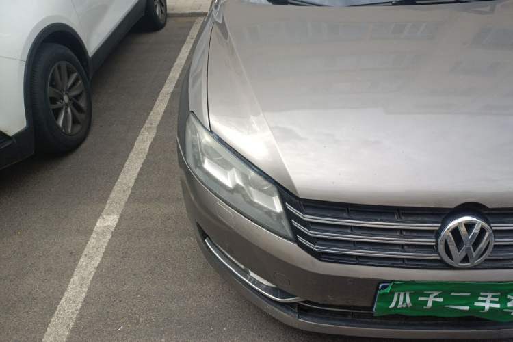 Used Volkswagen Passat 2011 2.0 TSI DSG Ultimate Edition Right Front Headlight