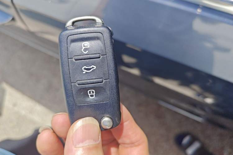 Used Volkswagen Passat 2011 1.8TSI DSG Prestige Edition Vehicle Key