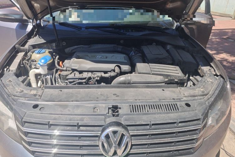 Used Volkswagen Passat 2011 1.8 TSI DSG Prestige Edition Engine Bay