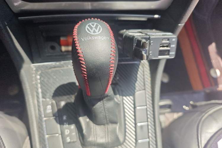 Used Volkswagen Passat 2011 1.8 TSI DSG Prestige Edition Gear Lever