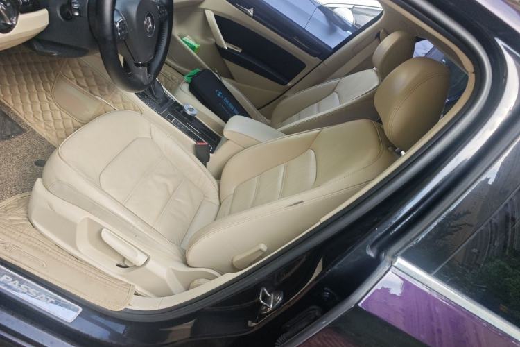 Used Volkswagen Passat 2011 1.8 TSI DSG Prestige Edition Left Front Seat