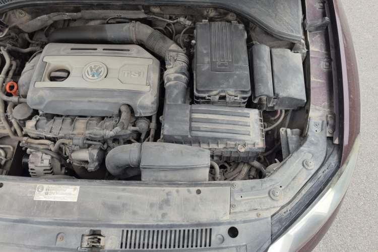 Used Volkswagen Passat 2011 1.8 TSI DSG Prestige Edition Engine Bay Left