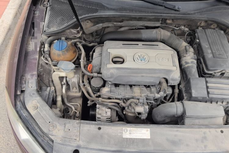 Used Volkswagen Passat 2011 1.8 TSI DSG Prestige Edition Engine Bay Right