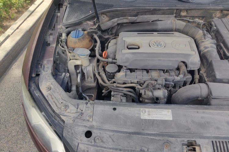 Used Volkswagen Passat 2011 1.8 TSI DSG Prestige Edition Engine Bay Right