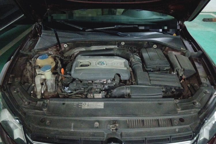 Used Volkswagen Passat 2011 1.8 TSI DSG Prestige Edition Engine Bay