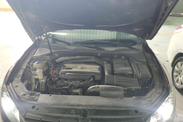 Used Volkswagen Passat 2011 2.0 TSI DSG Ultimate Edition Engine Bay