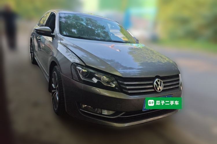 Used Volkswagen Passat 2011 2.0 TSI DSG Ultimate Edition Front Right 45 Deg