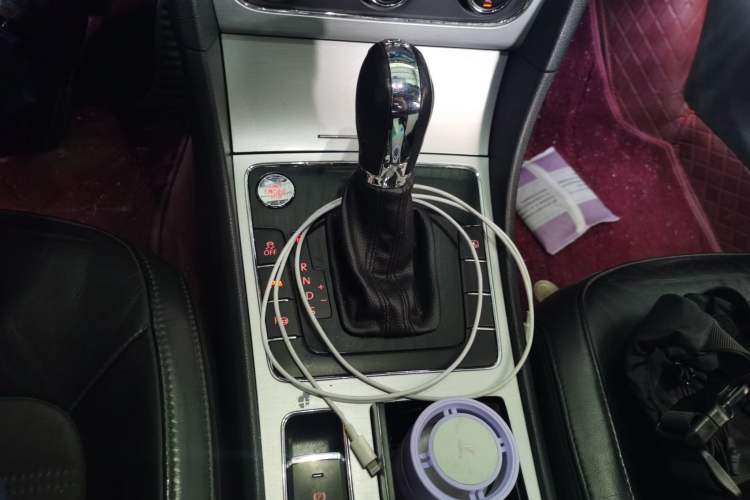 Used Volkswagen Passat 2011 2.0 TSI DSG Ultimate Edition Gear Lever