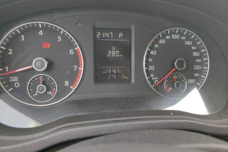 Used Volkswagen Passat 2011 1.8 TSI DSG Prestige Edition Odometer Close Up
