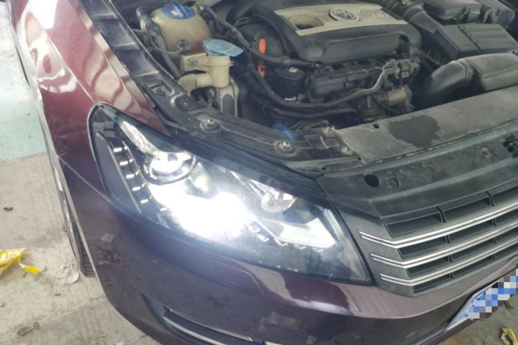 Used Volkswagen Passat 2011 2.0 TSI DSG Ultimate Edition Right Front Headlight
