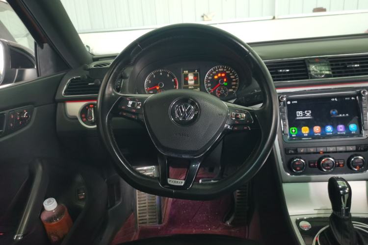 Used Volkswagen Passat 2011 2.0 TSI DSG Ultimate Edition Steering Wheel