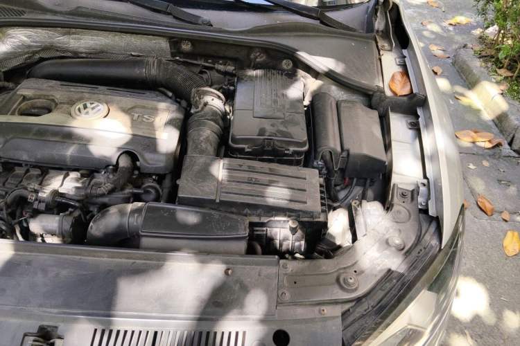 Used Volkswagen Passat 2011 1.8 TSI DSG Prestige Edition Engine Bay Left